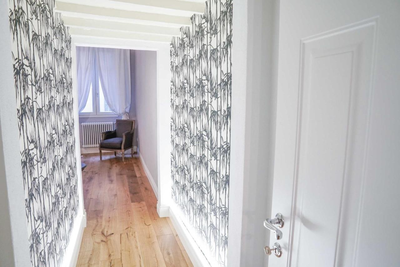 Art Apartment Black & White Suite Флоренція Екстер'єр фото