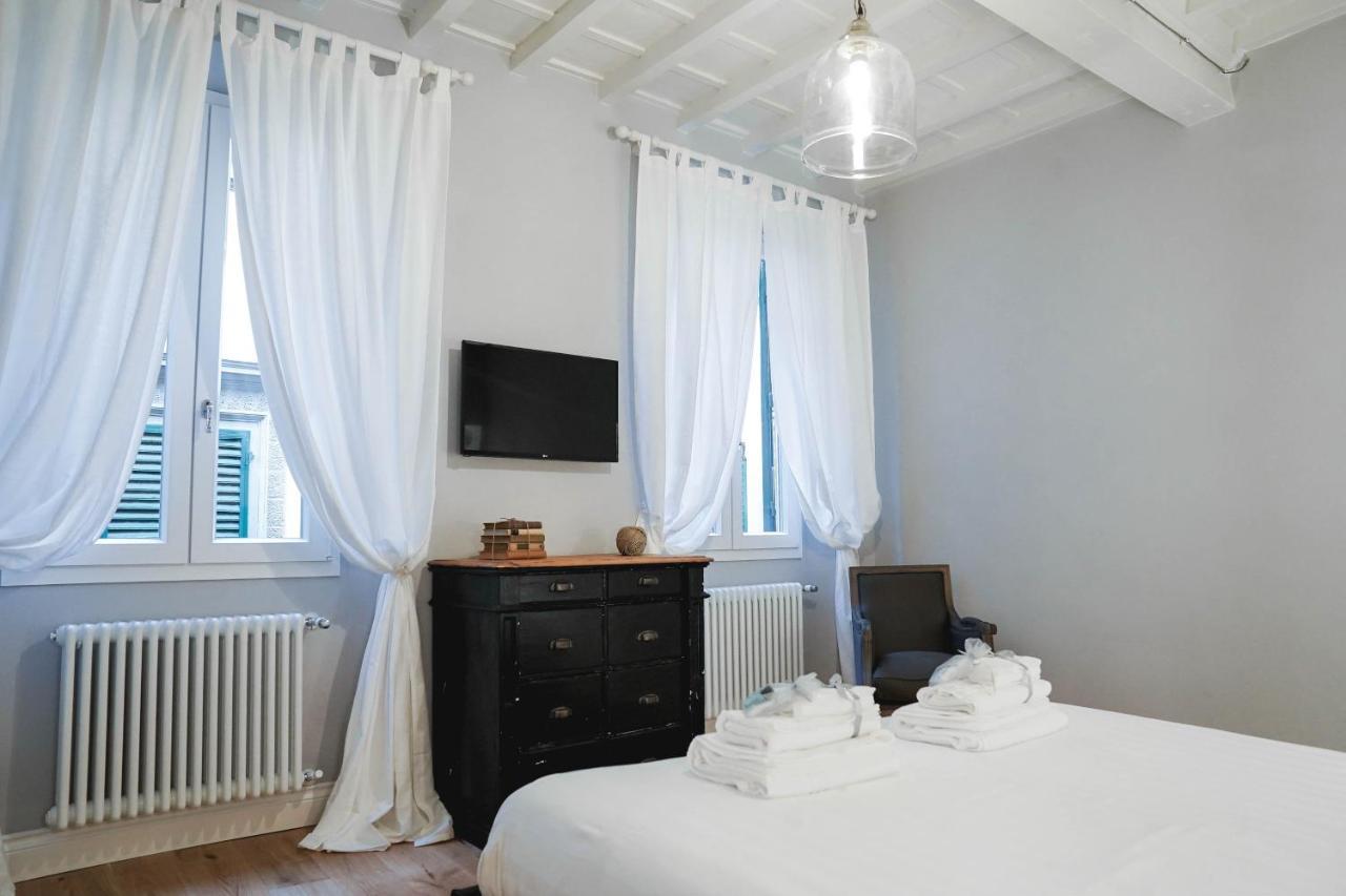 Art Apartment Black & White Suite Флоренція Екстер'єр фото