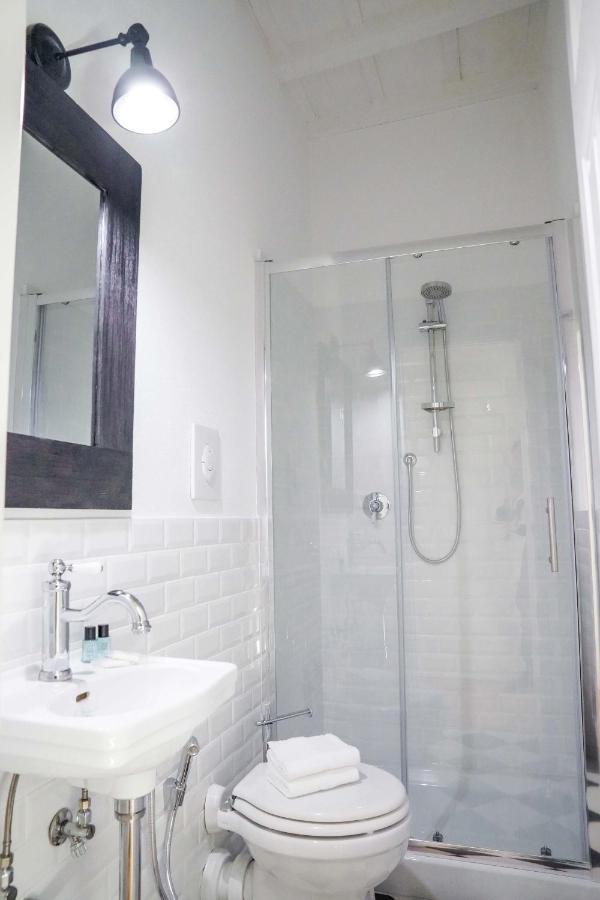 Art Apartment Black & White Suite Флоренція Екстер'єр фото